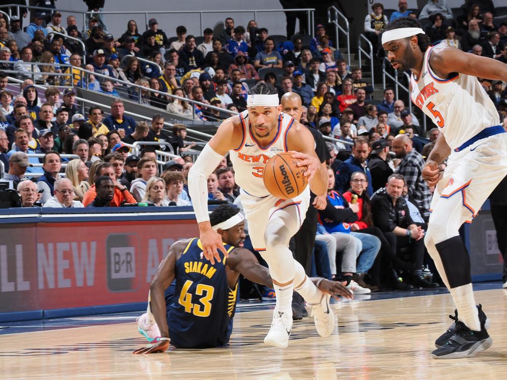 更迫使整个 更迫使整个