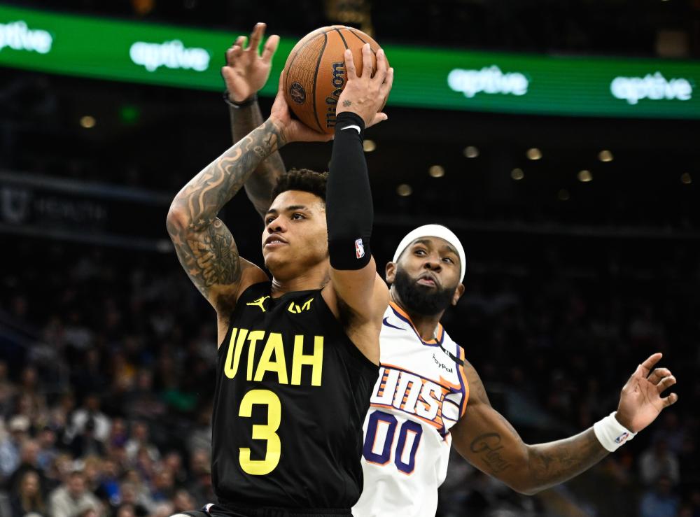 但在赛场上 但在赛场上