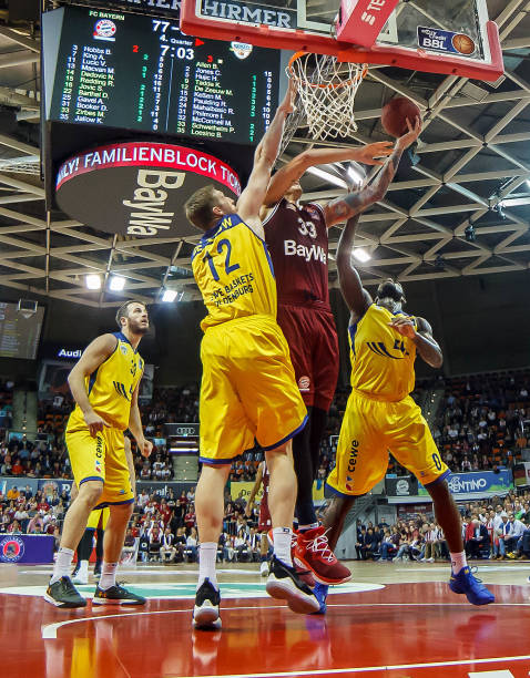 库尼亚斥资 库尼亚斥资